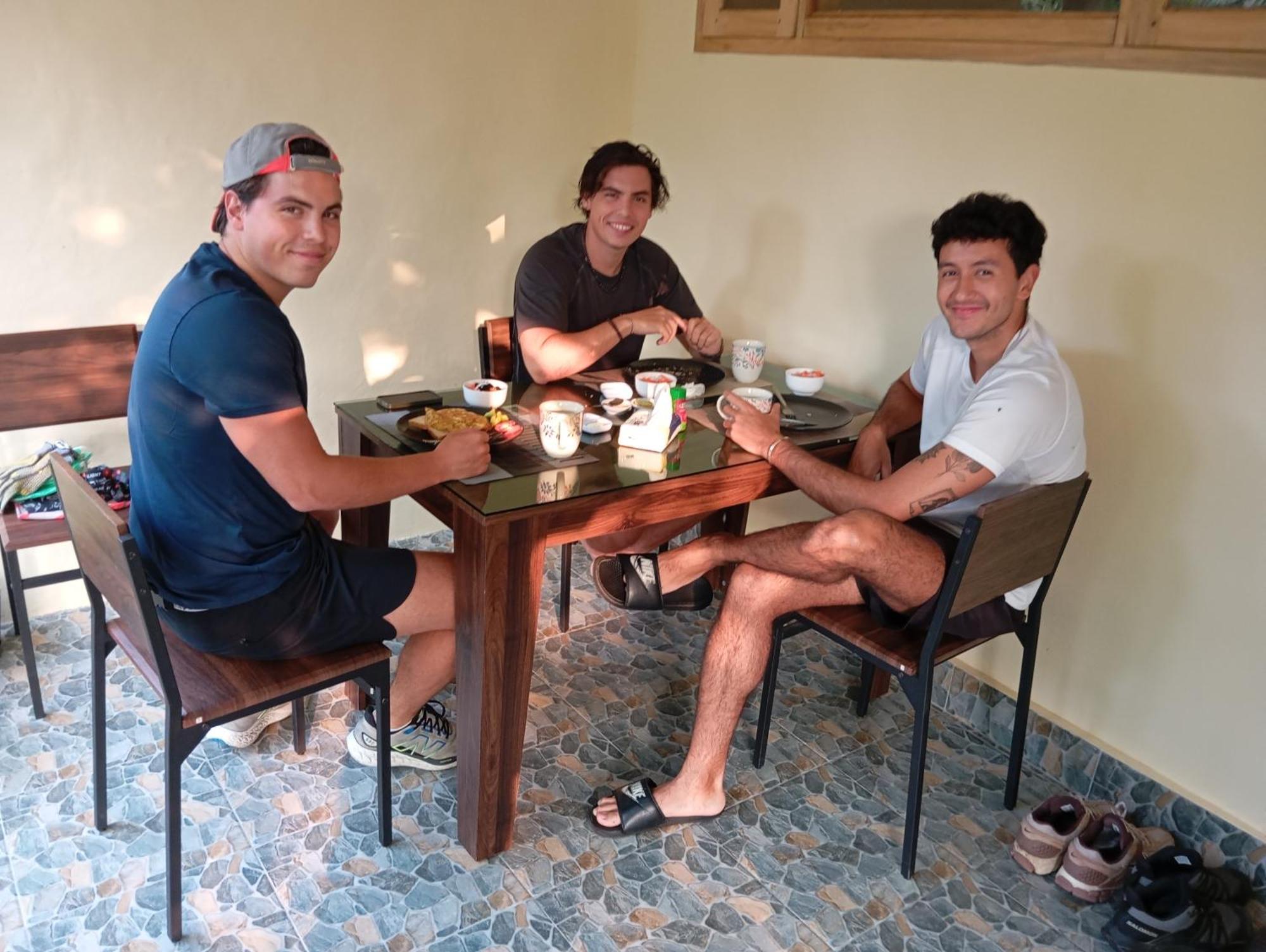 Rumah Kawan Senaru House Of Friend 外观 照片